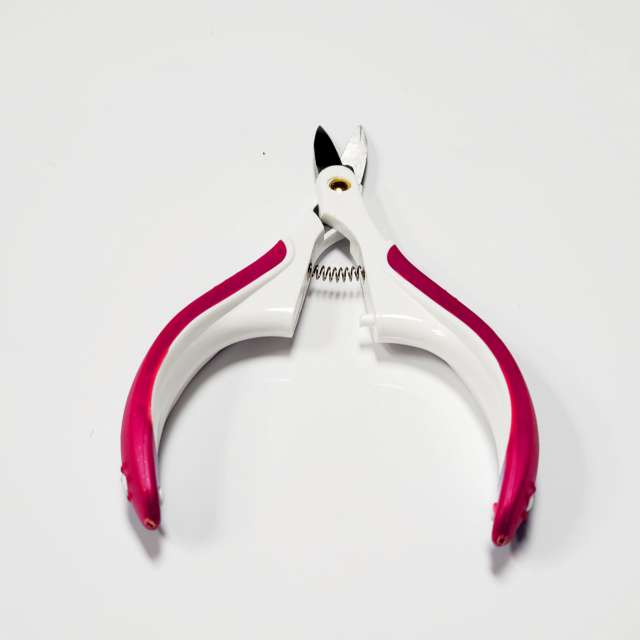 Curved Snippet Scissors (pink)